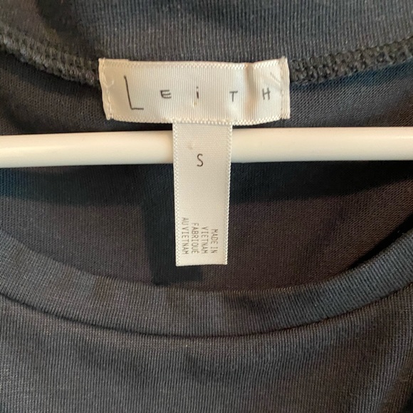 Leith Ruched Body-Con Dress - Picture 4 of 4